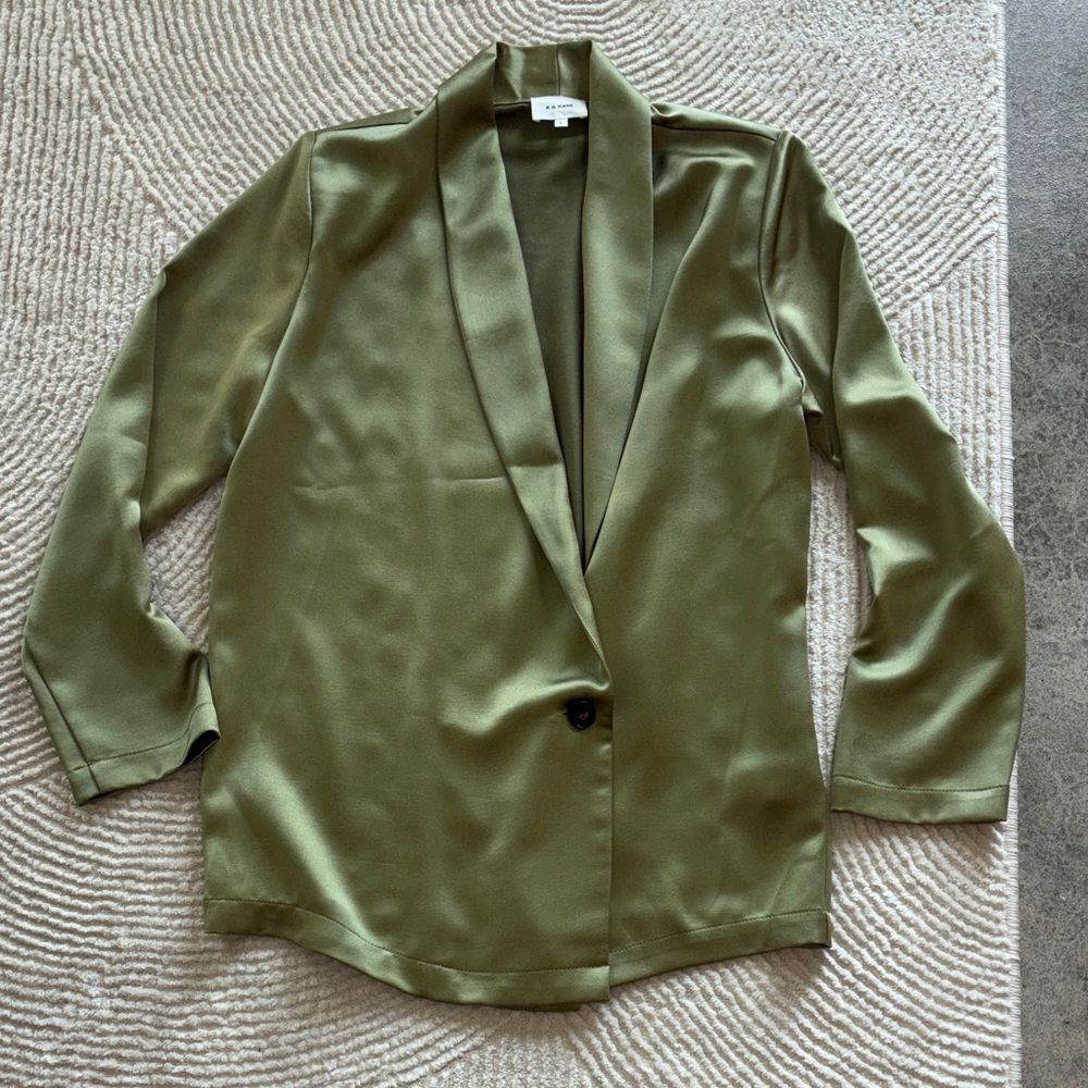 Elegant Olive Women's Blazer
